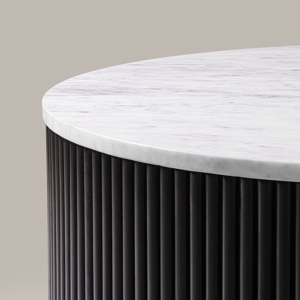 Detail of the Kelby black coffee table marble edge