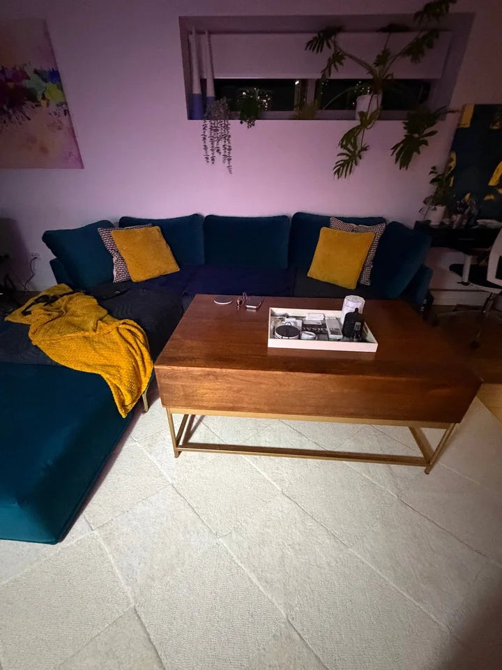 Aleks P  at home with their DuraCrafts furniture