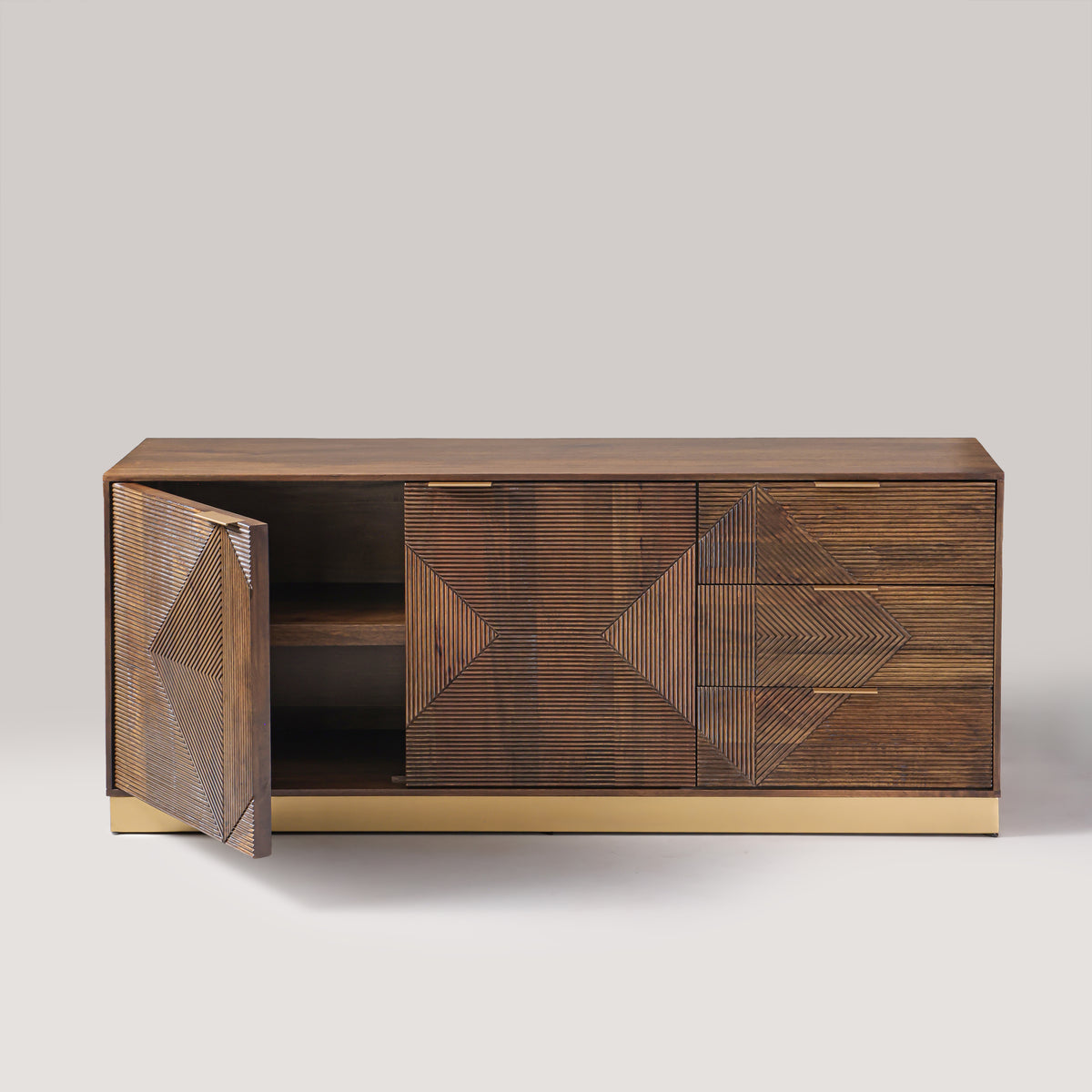 Tasmania sideboard showing diamond pattern of fine reeded lines
