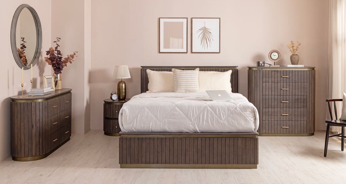 Piano King Bed with Hydraulic Lift – Mango Wood, Smoky Grey